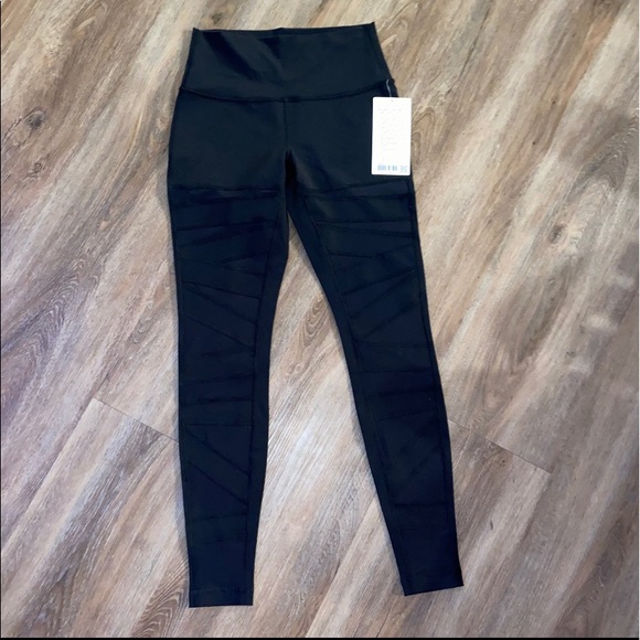 SOLD Black Lululemon Tech High Rise Mesh Tights - Picture 6 of 6